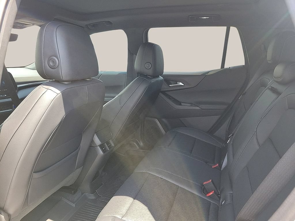 Used 2027 Chevrolet Equinox LT w/ Convenience Package II FWD image 9
