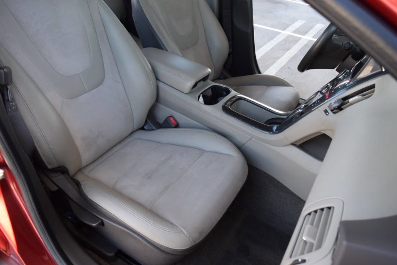 Used 2013 Chevrolet Volt Premium w/ Premium Trim Package image 17