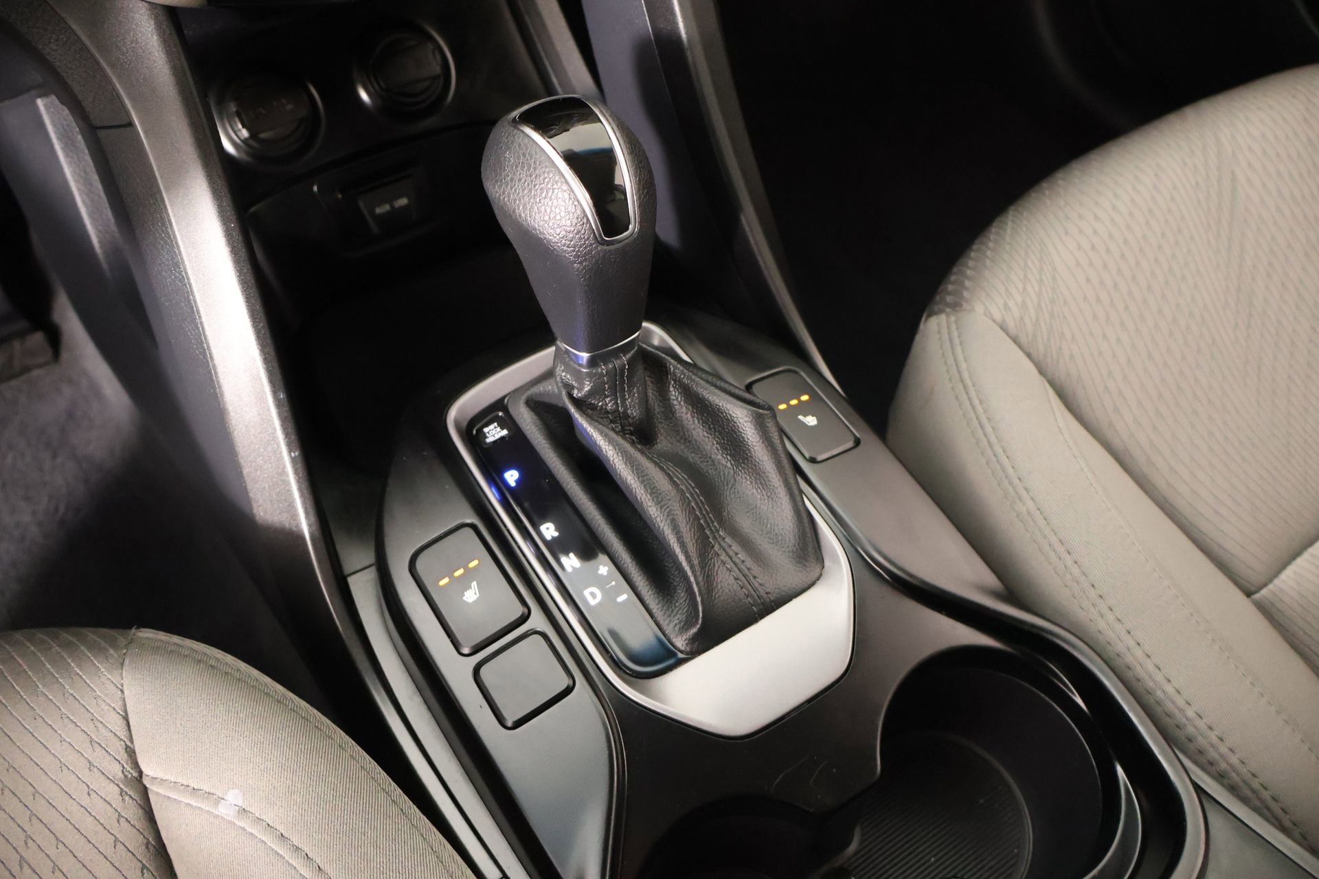 Used 2015 Hyundai Santa Fe Sport w/ Option Group 02 FWD image 7
