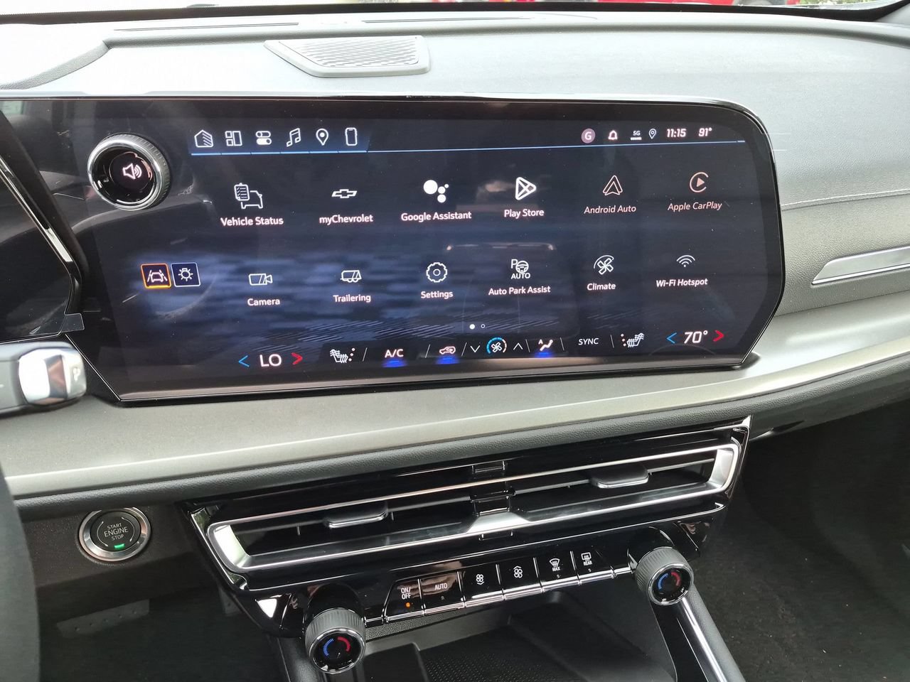 New 2026 Chevrolet Traverse LT w/ Enhanced Driving Package FWD image 16