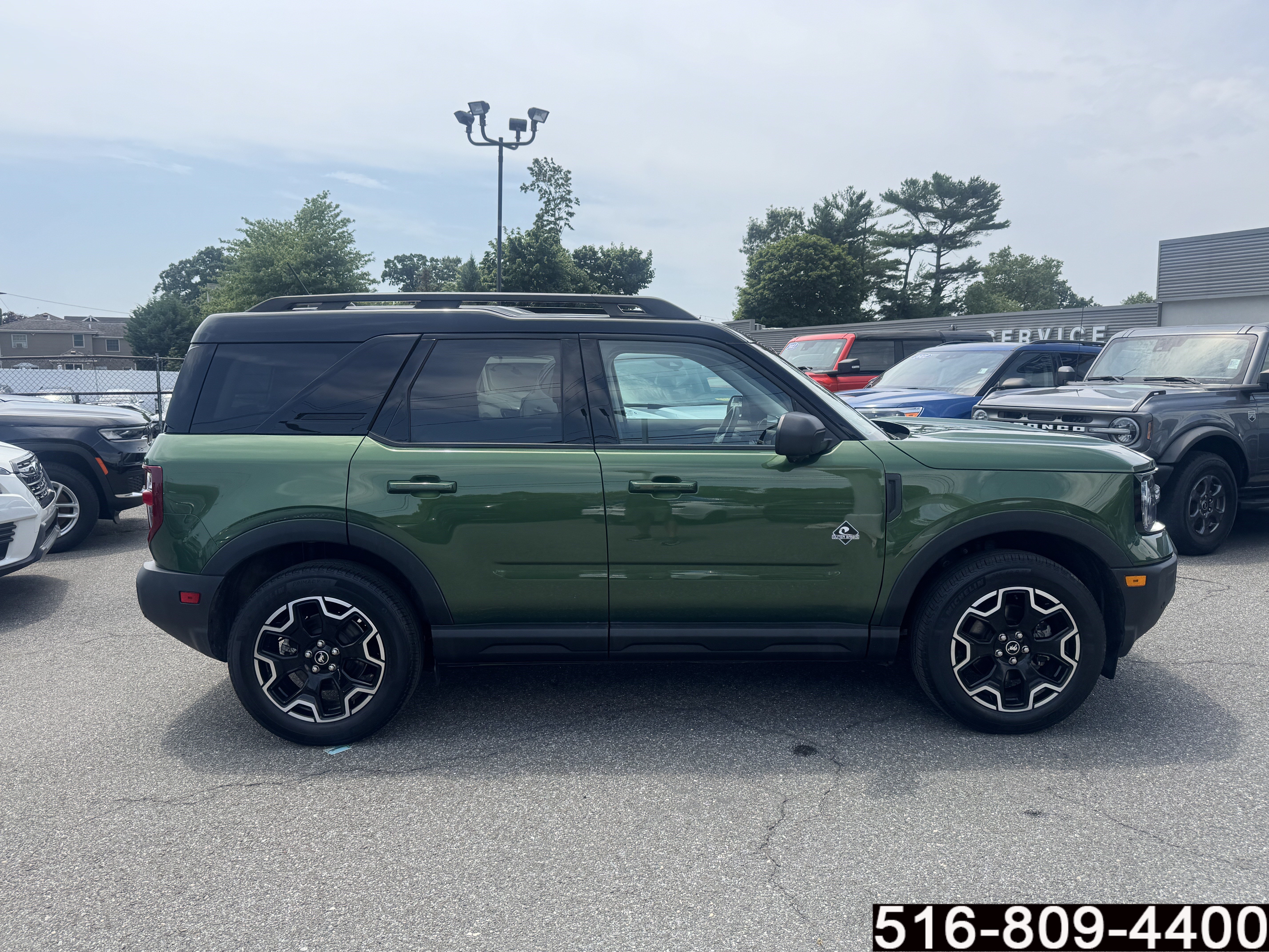 Used 2025 Ford Bronco Sport Outer Banks w/ Outer Banks Tech Package+ AWD/4WD image 4