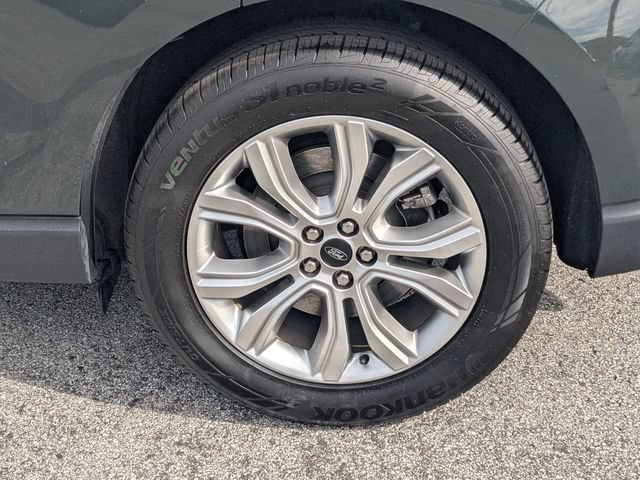 Used 2023 Ford Edge Titanium w/ Cargo Accessory Package AWD/4WD image 10