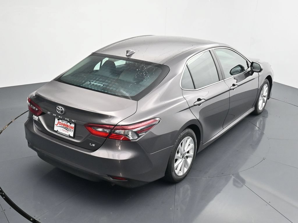 Used 2024 Toyota Camry LE FWD image 30