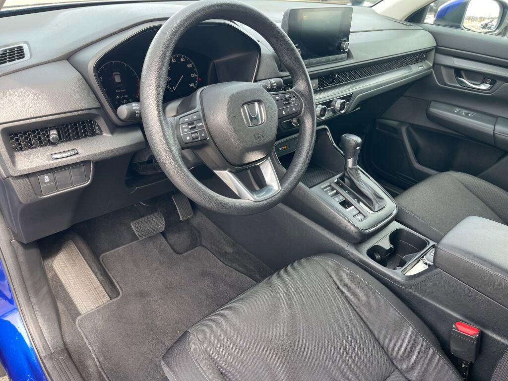 Used 2025 Honda CR-V LX image 5