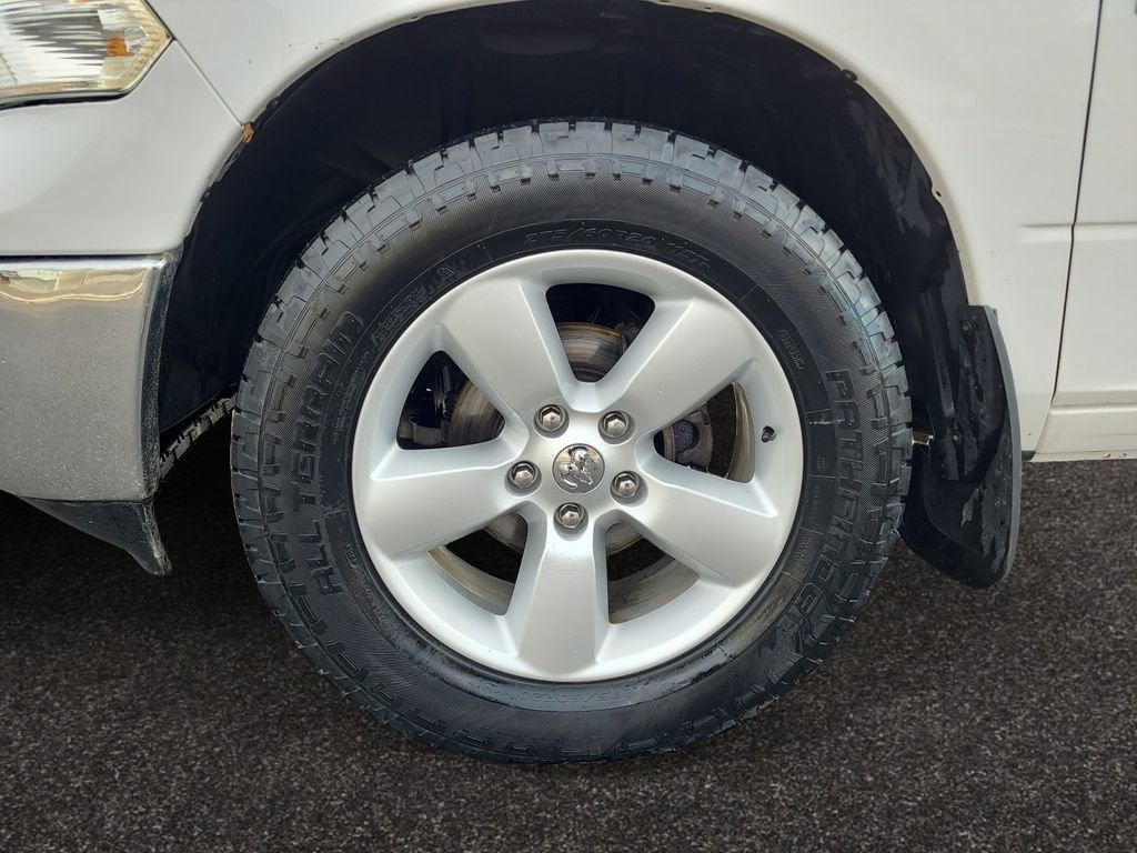 Used 2018 RAM 1500 Classic SLT image 14