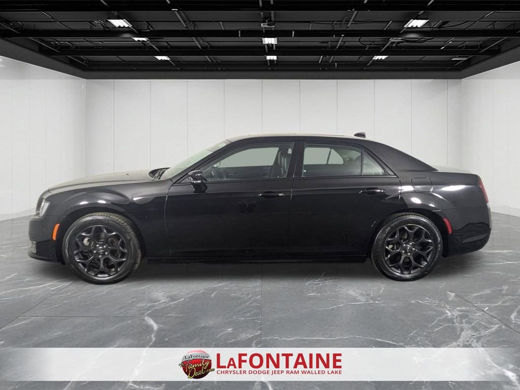 Used 2023 Chrysler 300 Touring L w/ Popular Equipment Group image 2