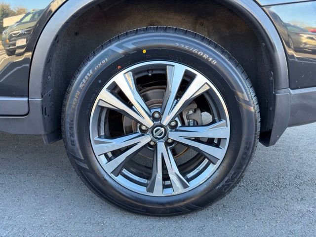 Used 2019 Nissan Rogue SV w/ Premium Package AWD/4WD image 27