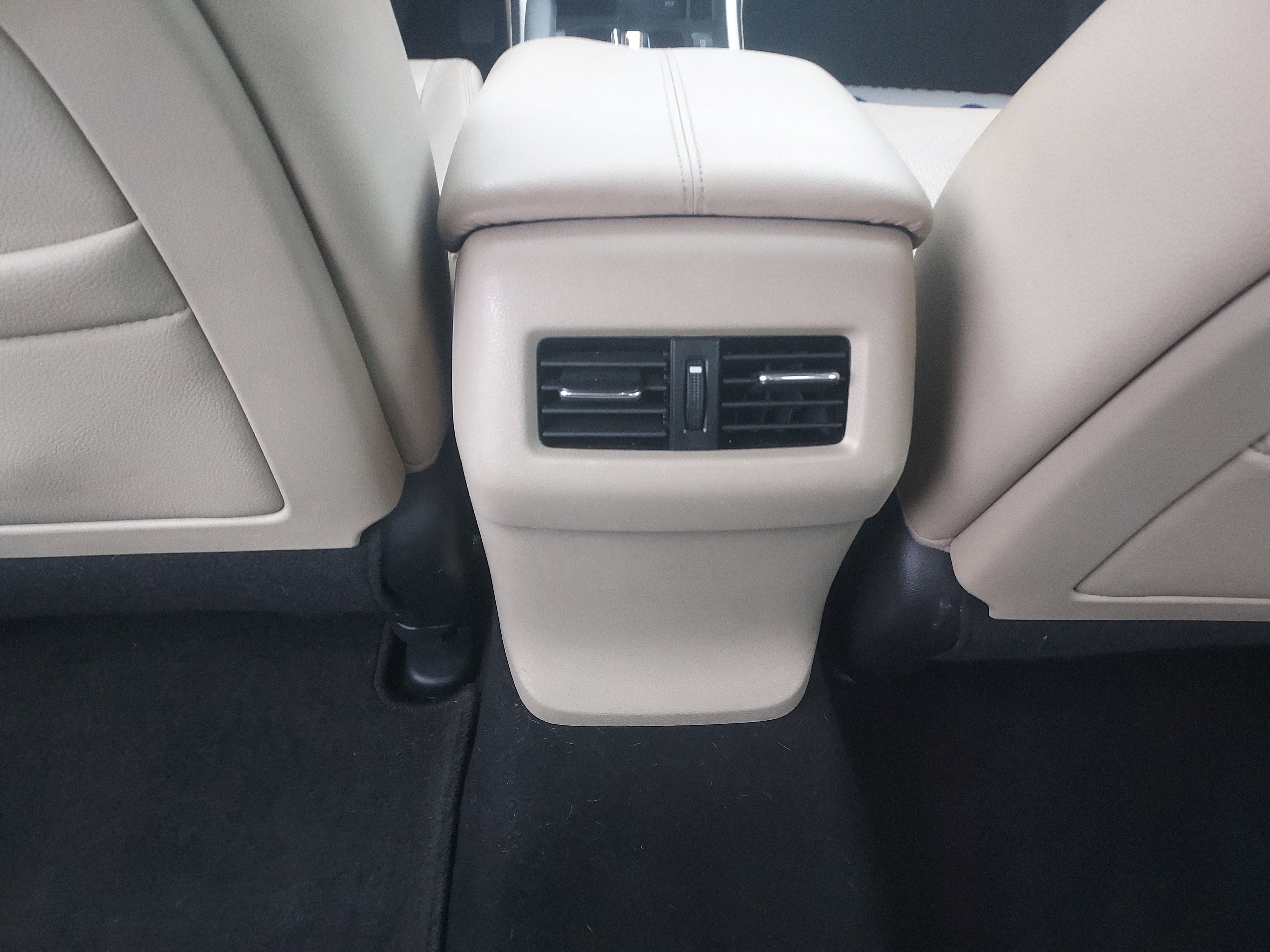 Used 2014 Honda Accord EX-L image 19