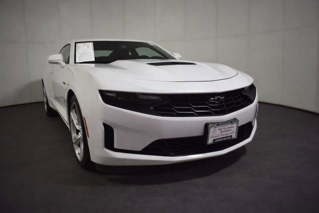 Used 2021 Chevrolet Camaro LT RWD image 3