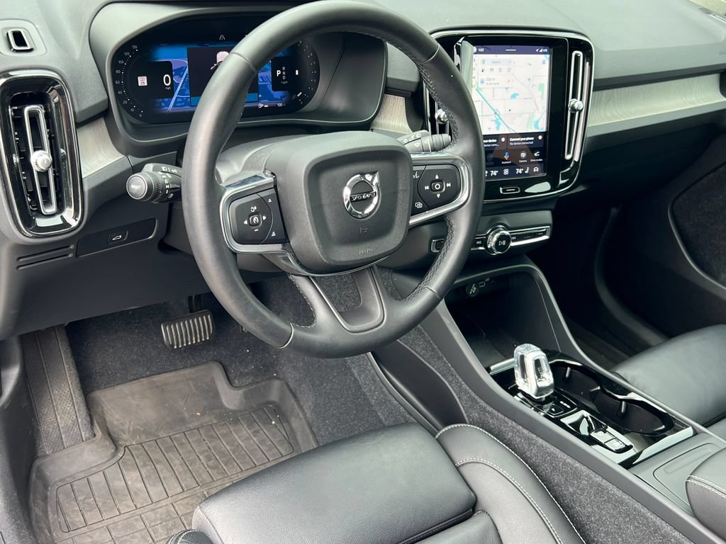 Used 2023 Volvo XC40 B5 Ultimate w/ Protection Package Premier AWD/4WD image 20