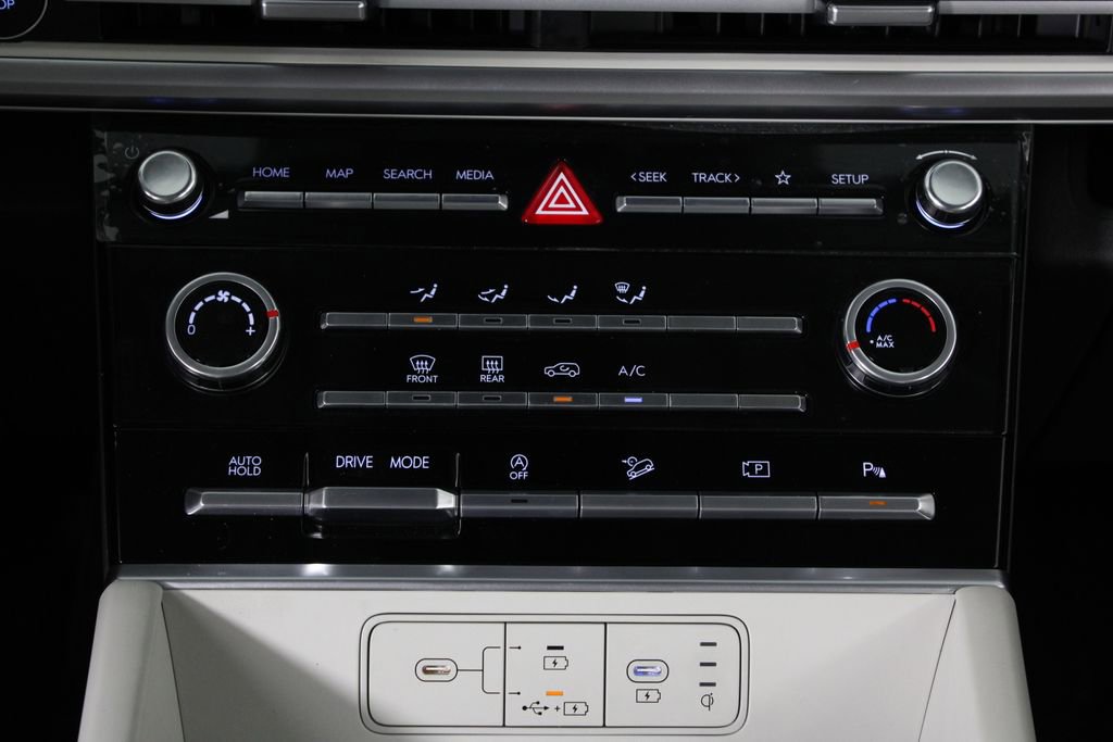 Certified 2025 Hyundai Santa Fe SE FWD image 23