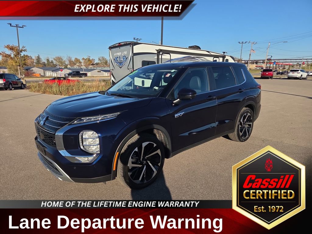 Used 2023 Mitsubishi Outlander LE image 1