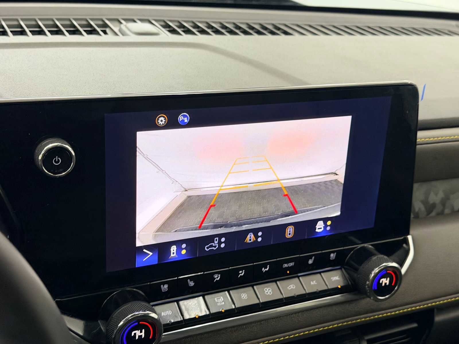 Used 2024 Chevrolet Colorado ZR2 w/ ZR2 Convenience Package III image 29