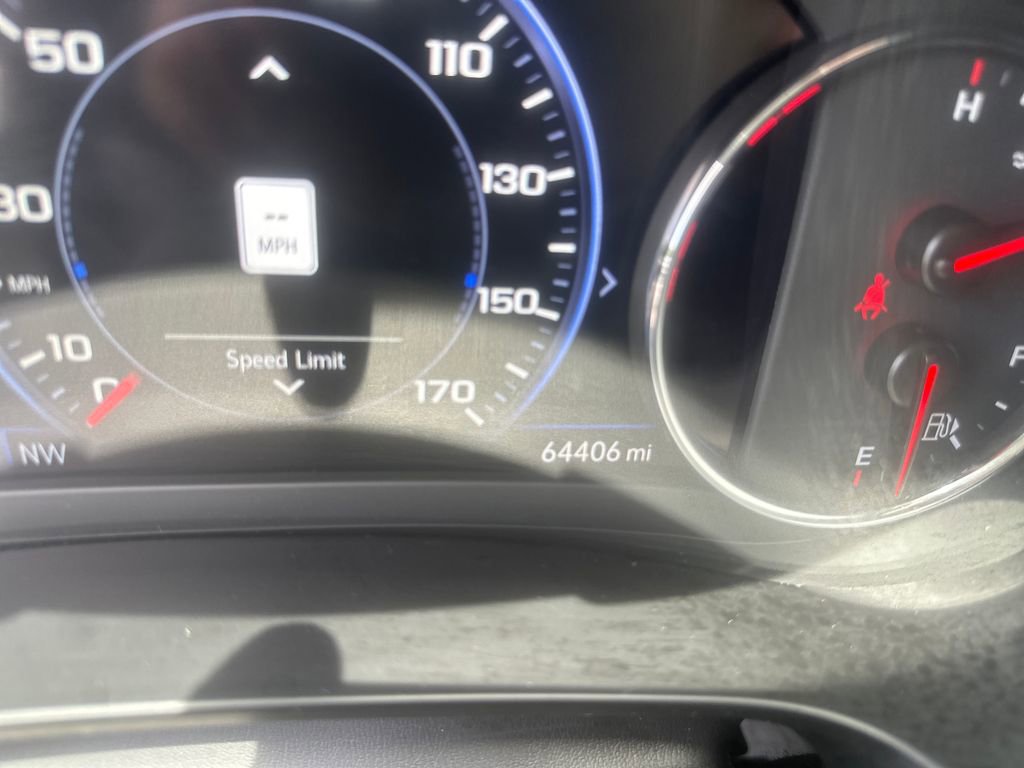 Used 2024 Chevrolet Malibu LT FWD image 15
