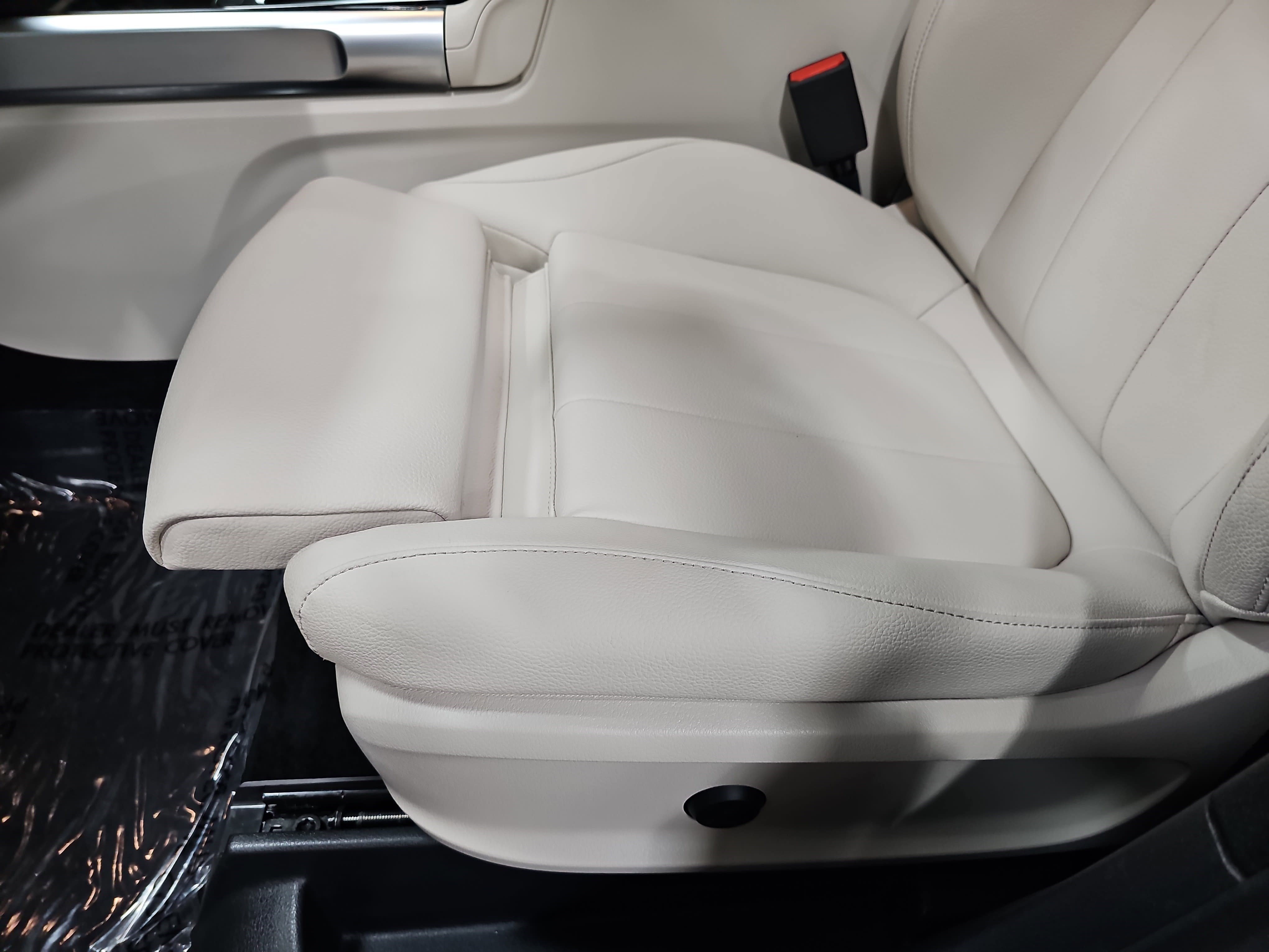 Certified 2026 Mercedes-Benz GLB 250 4MATIC image 30