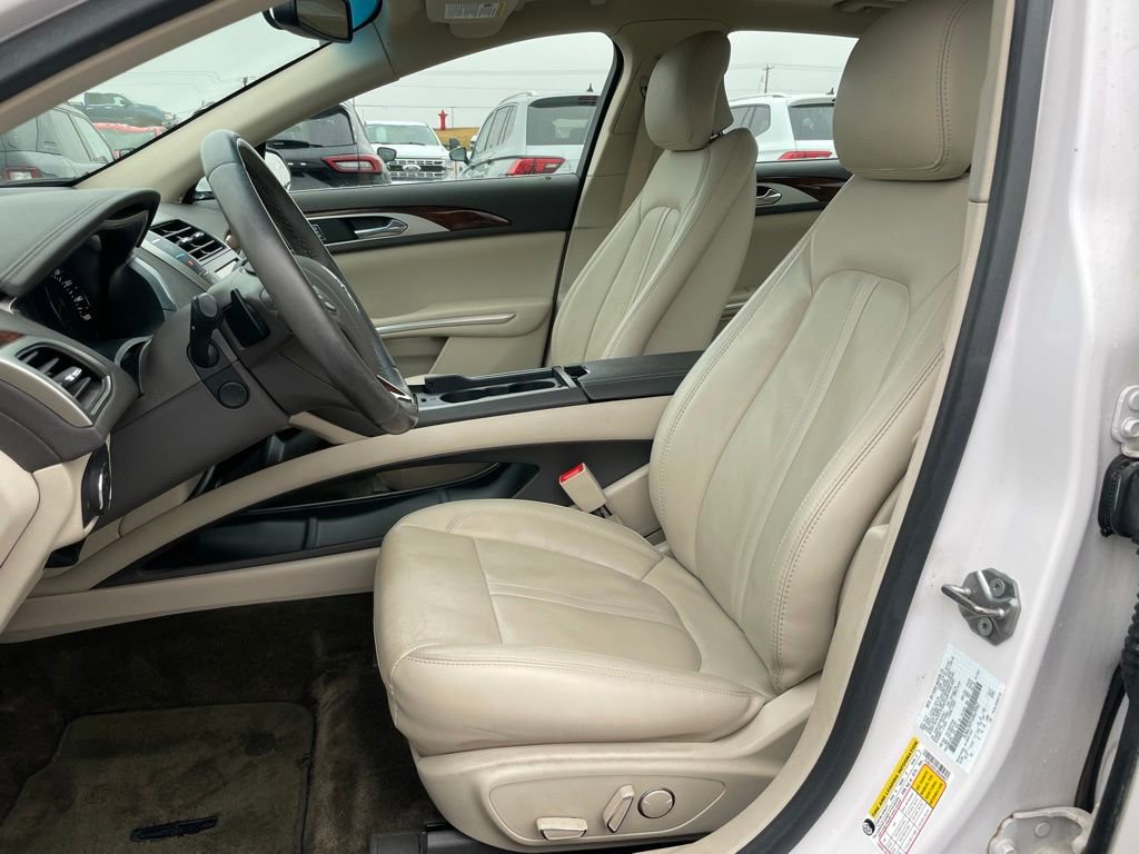 Used 2016 Lincoln MKZ w/ Equipment Group 300A Reserve image 7