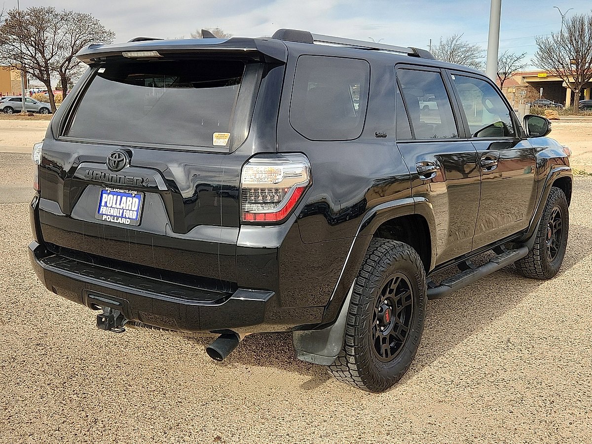 Used 2022 Toyota 4Runner SR5 Premium image 3