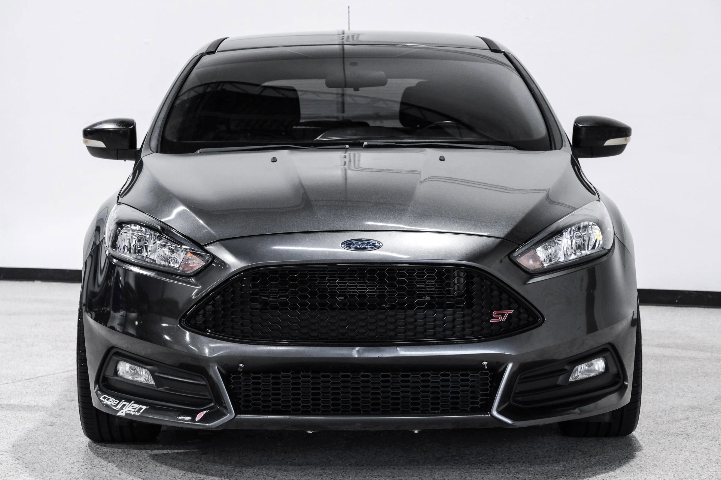 Used 2018 Ford Focus ST image 3