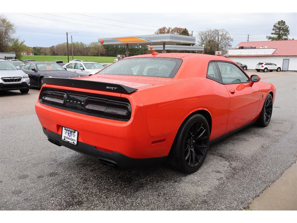Used 2016 Dodge Challenger SRT Hellcat image 6