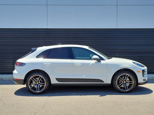 Certified 2021 Porsche Macan AWD/4WD image 8