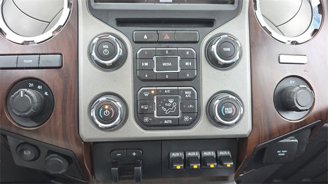 Used 2015 Ford F350 Lariat w/ Lariat Ultimate Package image 24