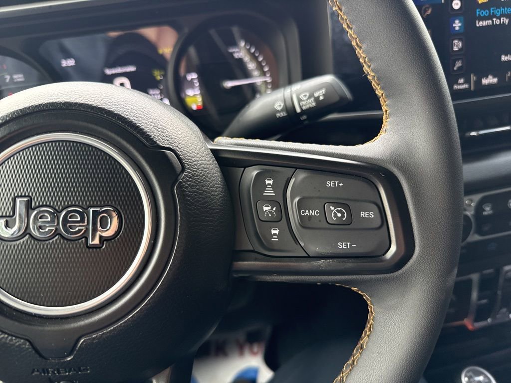 Used 2024 Jeep Wrangler Unlimited w/ Convenience Group image 18