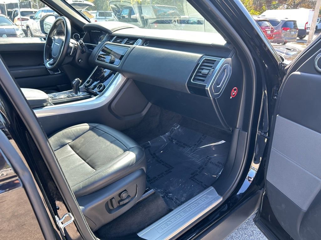 Used 2019 Land Rover Range Rover Sport Supercharged image 25