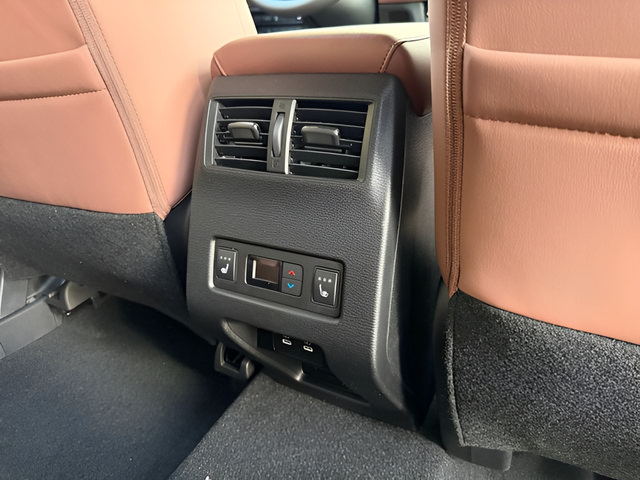 New 2026 Mitsubishi Outlander SEL AWD/4WD image 23