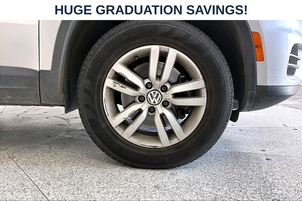 Used 2016 Volkswagen Tiguan S FWD image 11