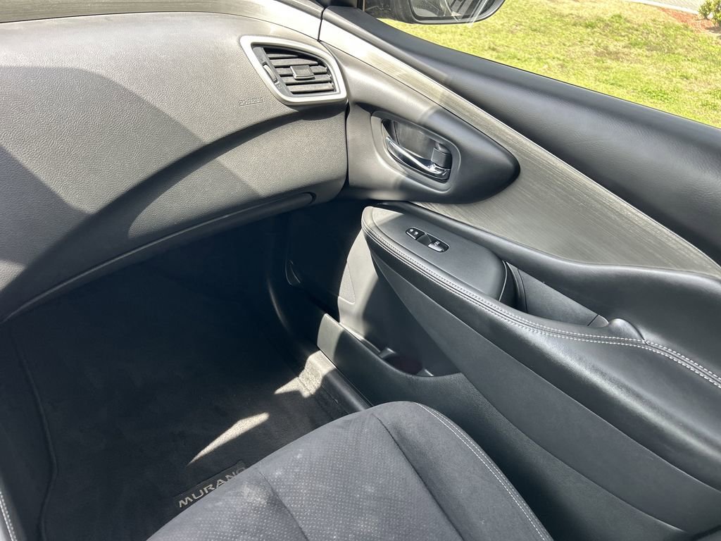 Used 2018 Nissan Murano SV w/ Cargo Package image 18