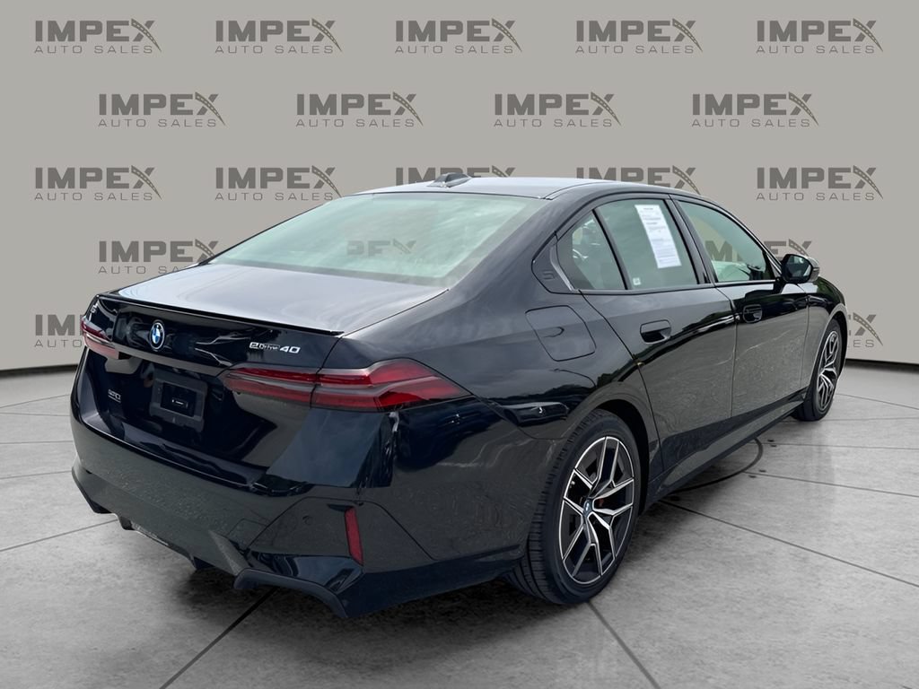 Used 2024 BMW i5 eDrive40i w/ M Sport Package RWD image 5