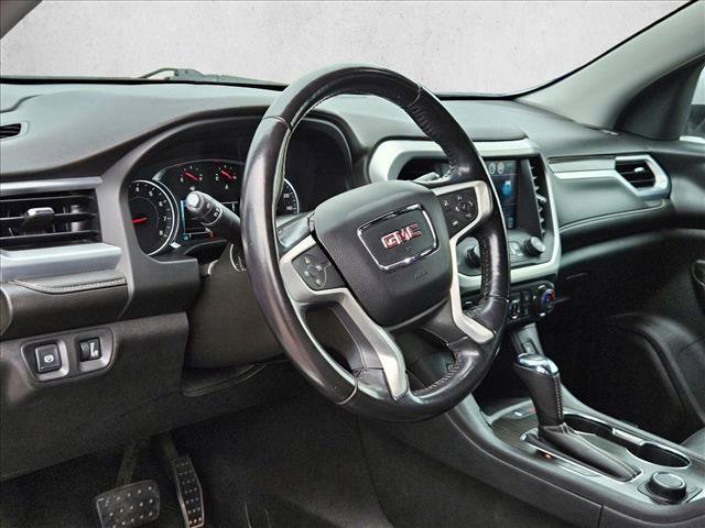 Used 2018 GMC Acadia SLT AWD/4WD image 10