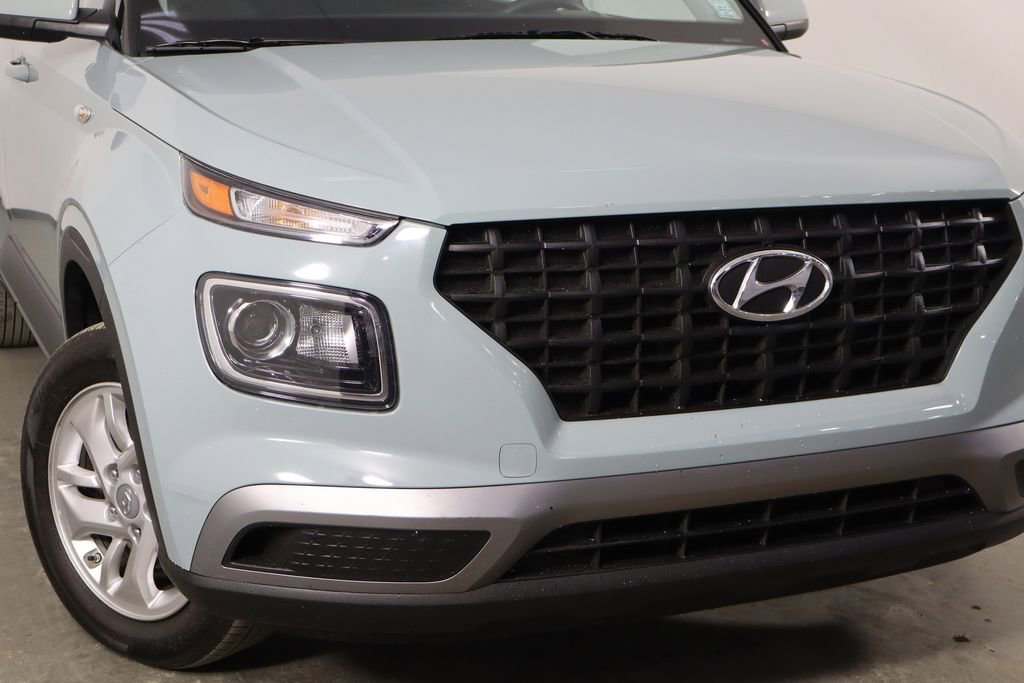 Used 2025 Hyundai Venue SE FWD image 42