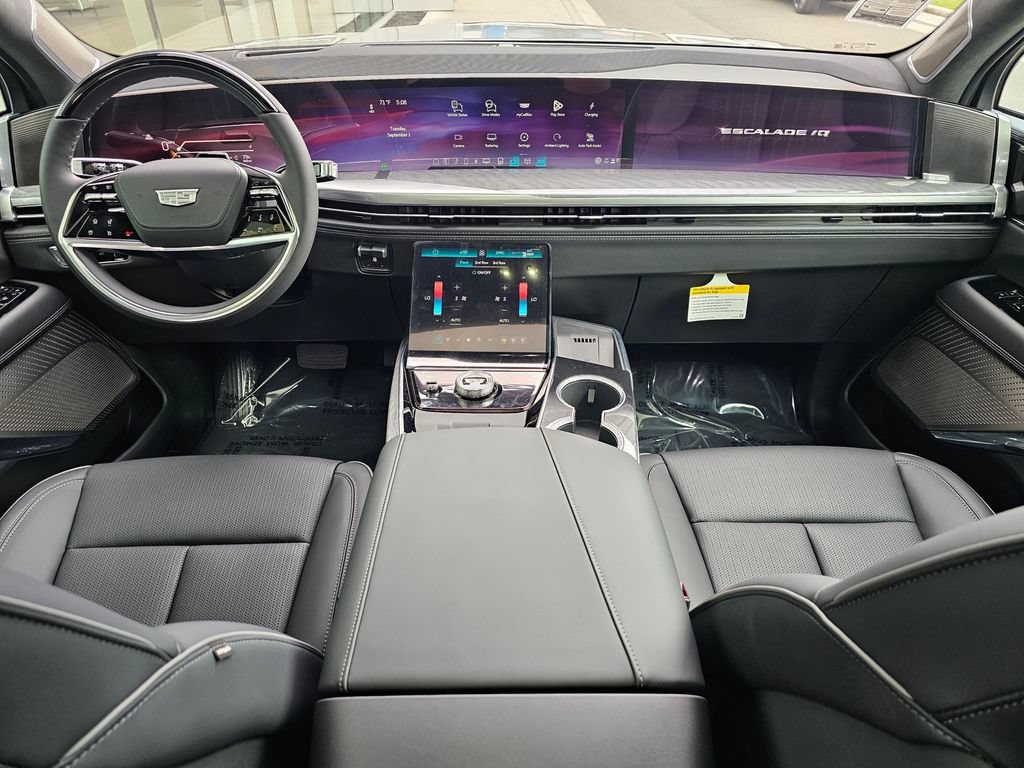 New 2026 Cadillac Escalade IQ Sport 2 w/ LPO, ONYX Package AWD/4WD image 20
