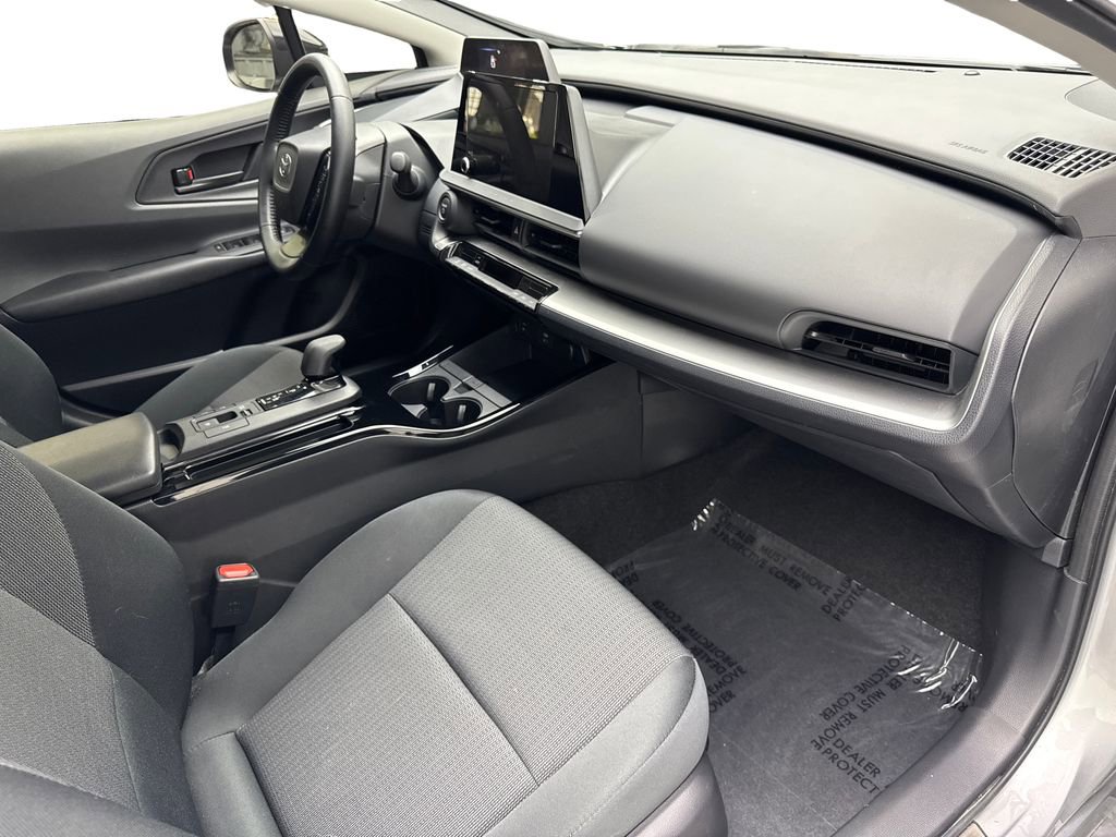 Used 2024 Toyota Prius LE image 52