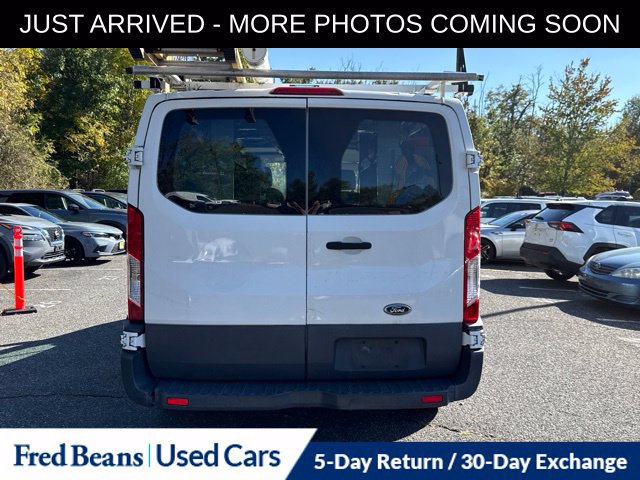 Used 2015 Ford Transit 250 130 Low Roof w/ Exterior Upgrade Package RWD image 7