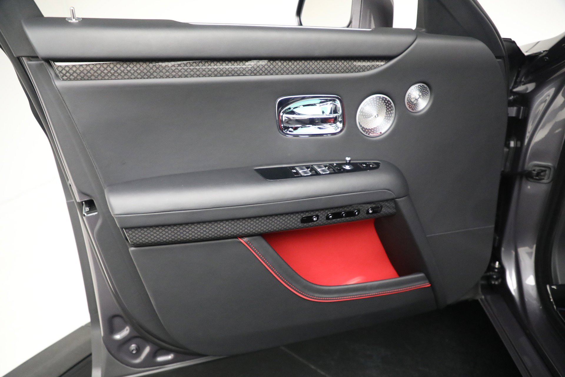 New 2025 Rolls-Royce Ghost Black Badge image 31