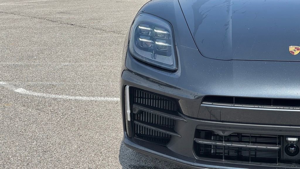 Used 2025 Porsche Panamera 4 image 6