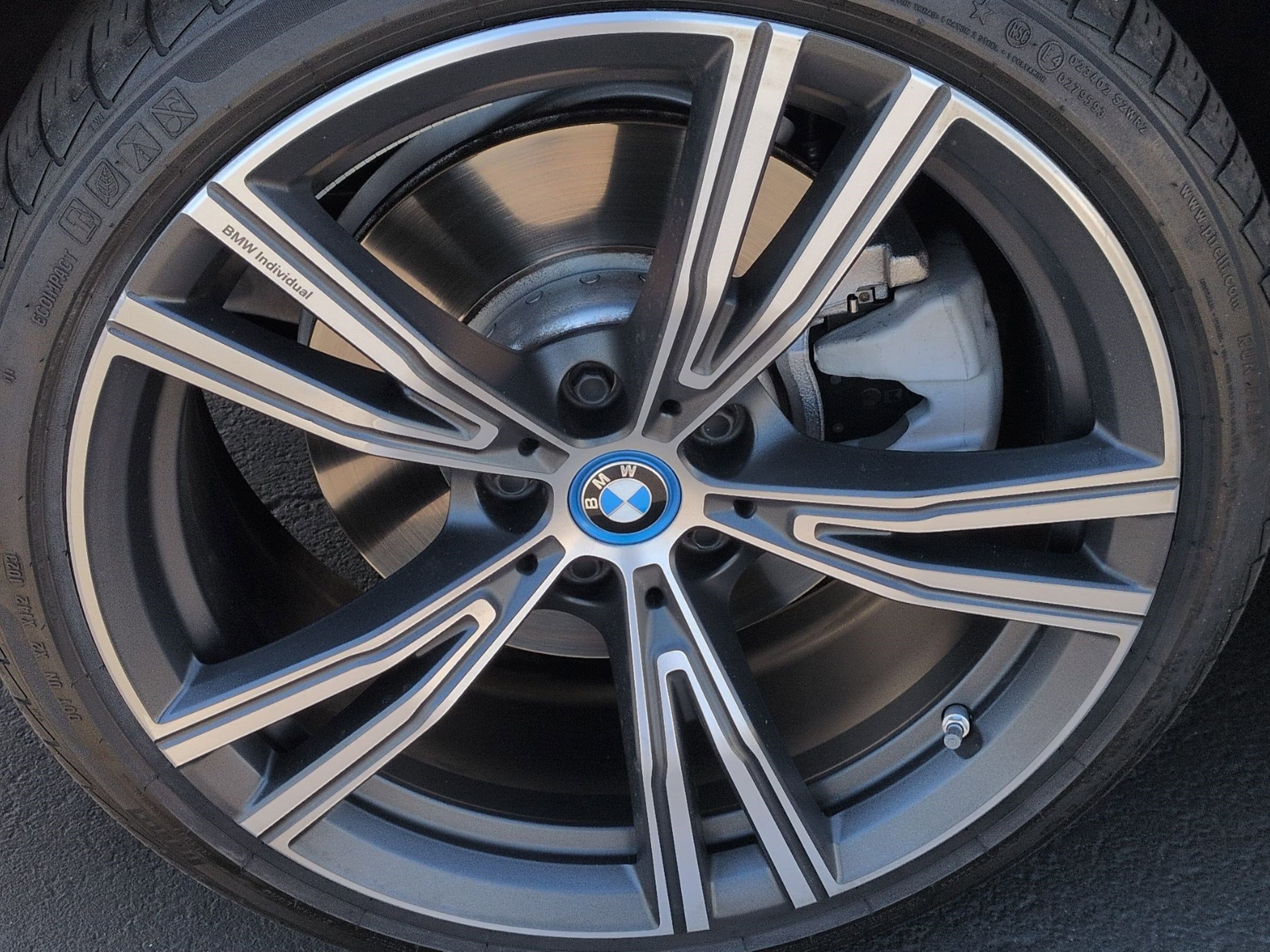 Used 2023 BMW 330e w/ Premium Package image 13