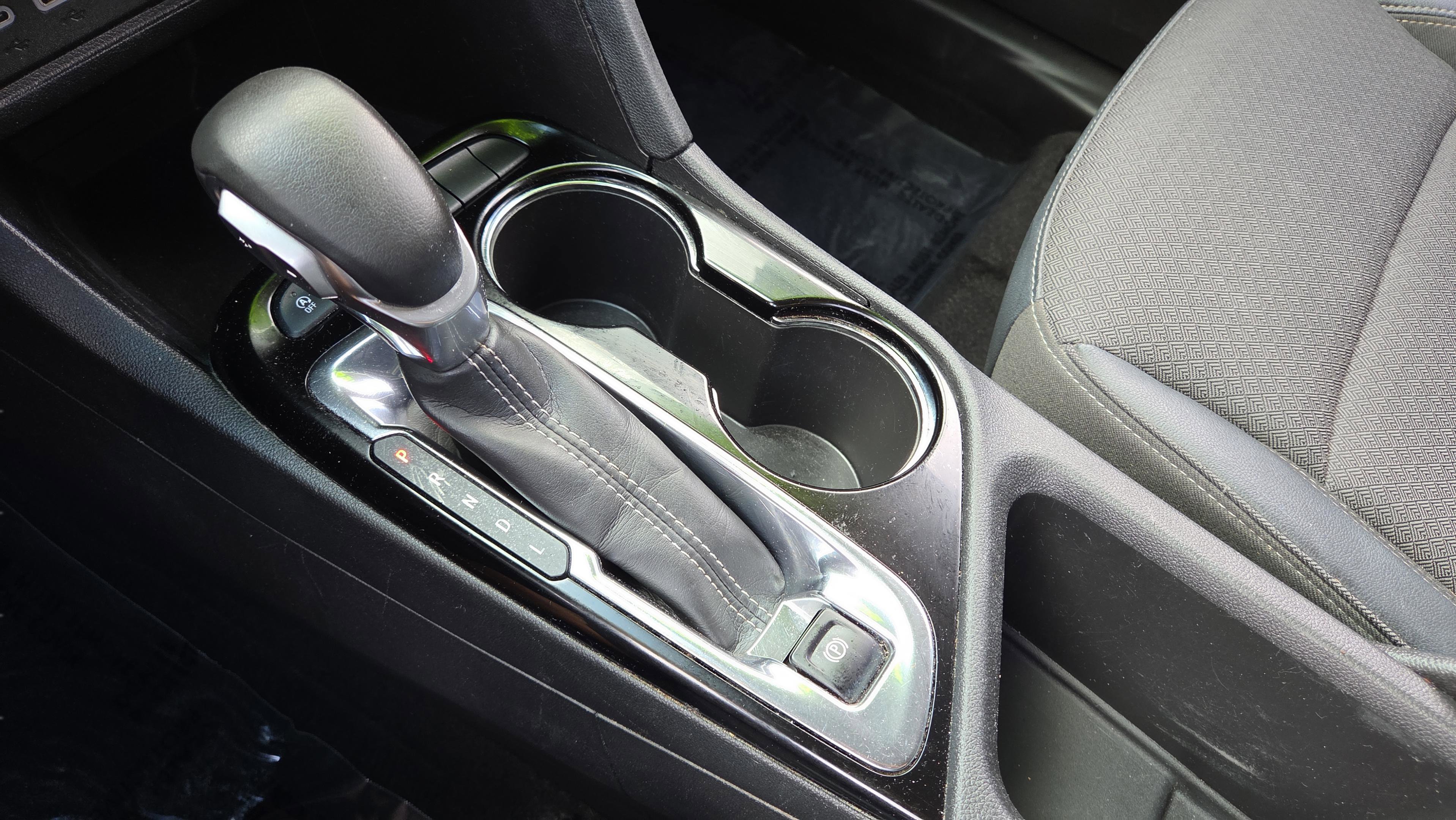 Used 2023 Buick Encore GX Select image 35