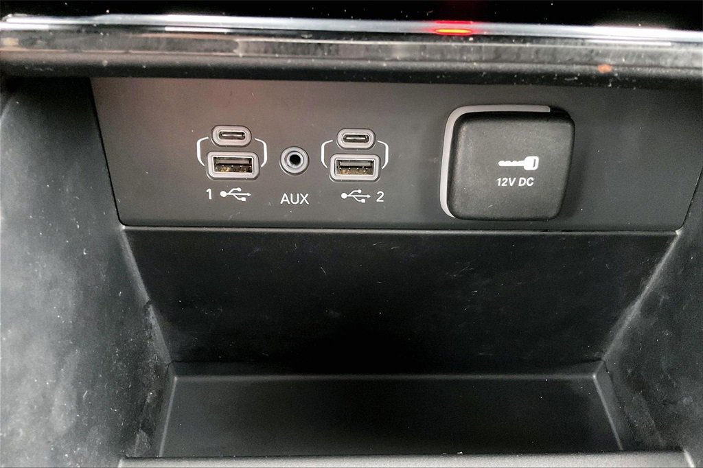 Used 2024 Jeep Grand Cherokee L Limited image 33