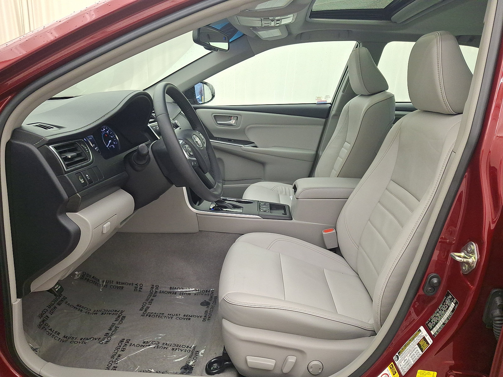 Certified 2017 Toyota Camry XLE w/ Moonroof Package FWD image 6