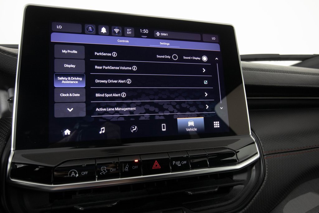 Used 2024 Jeep Compass Trailhawk image 25