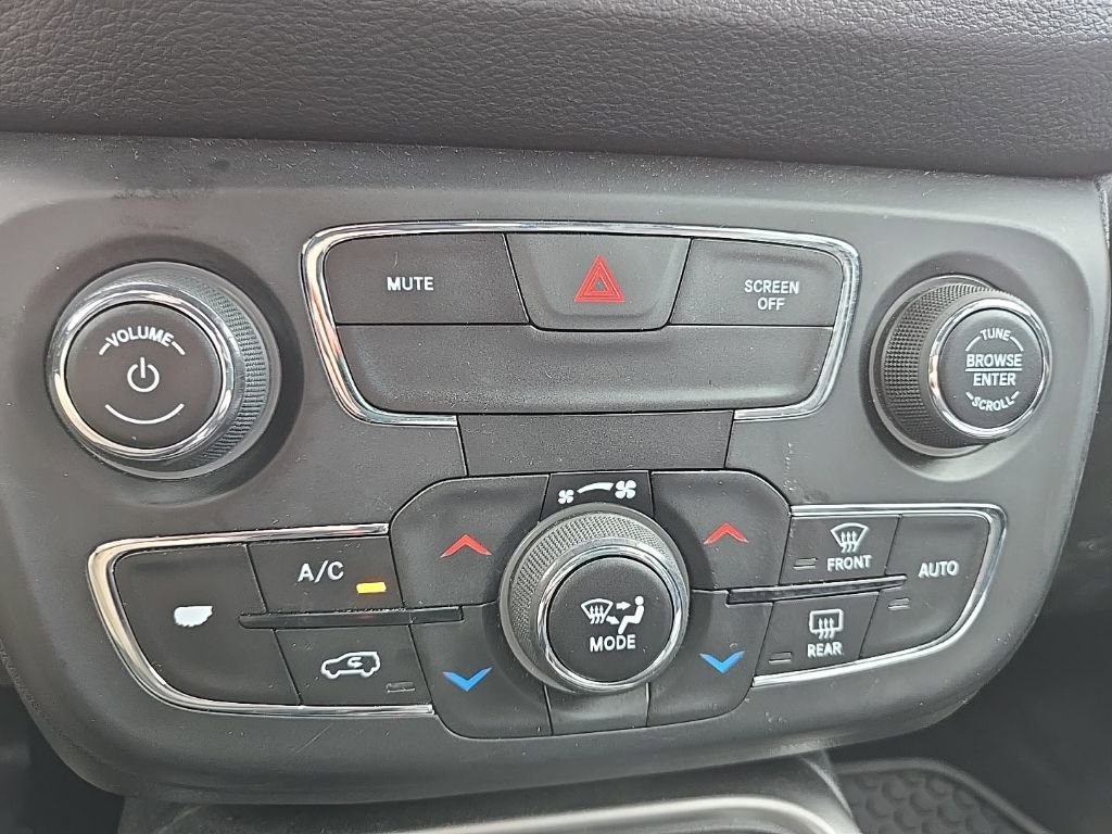 Used 2019 Jeep Compass Latitude w/ Popular Equipment Group AWD/4WD image 20