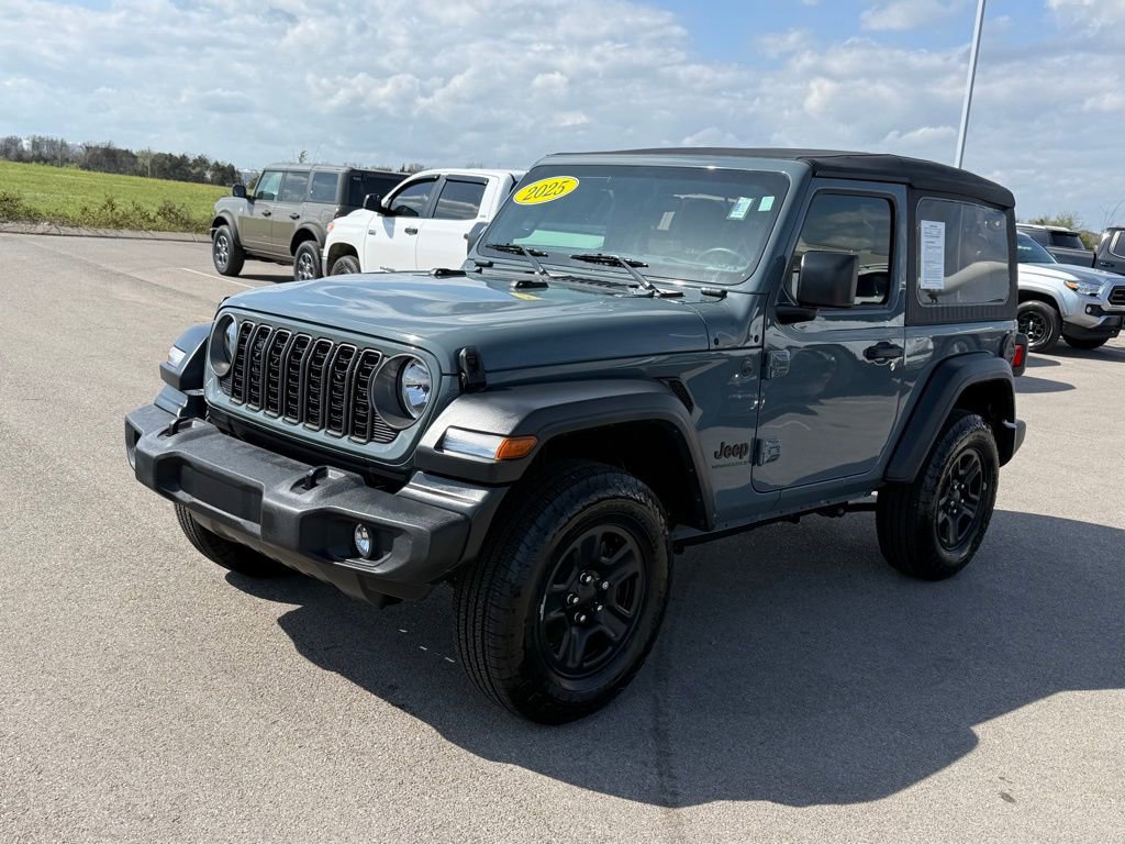 Used 2025 Jeep Wrangler Sport image 34