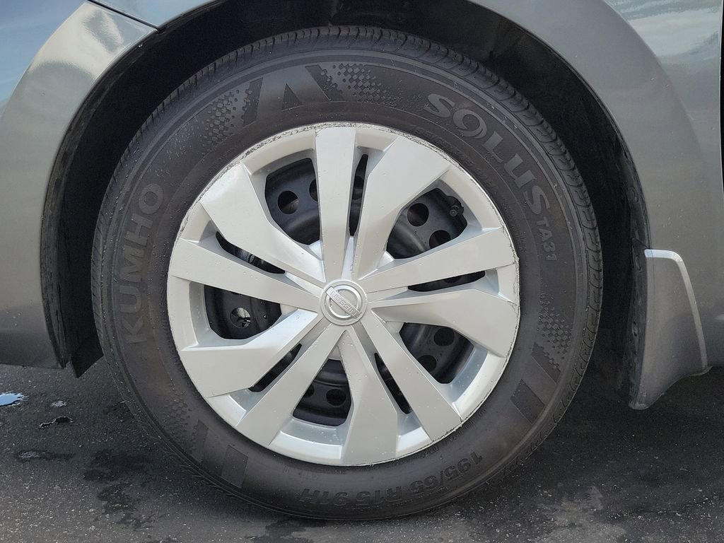 New 2025 Nissan Versa S w/ Trunk Package image 16