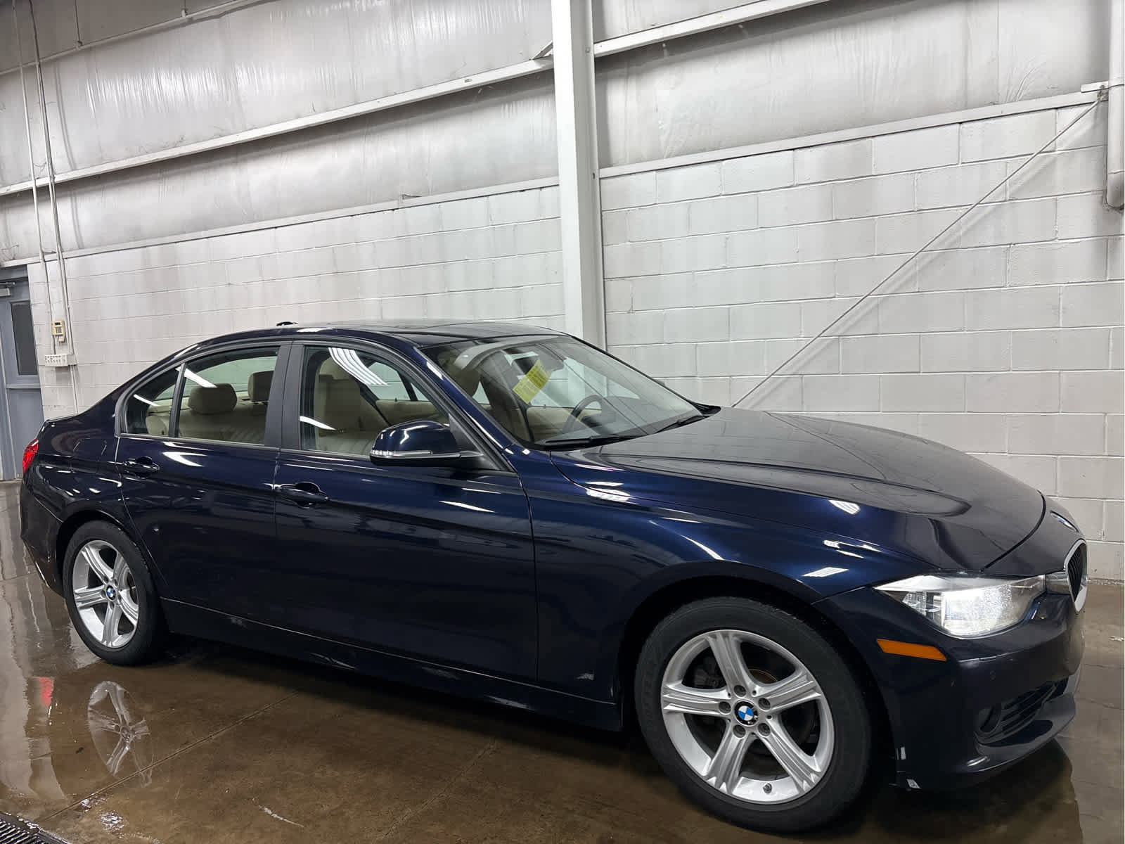Used 2013 BMW 328i xDrive 328i xDrive image 2