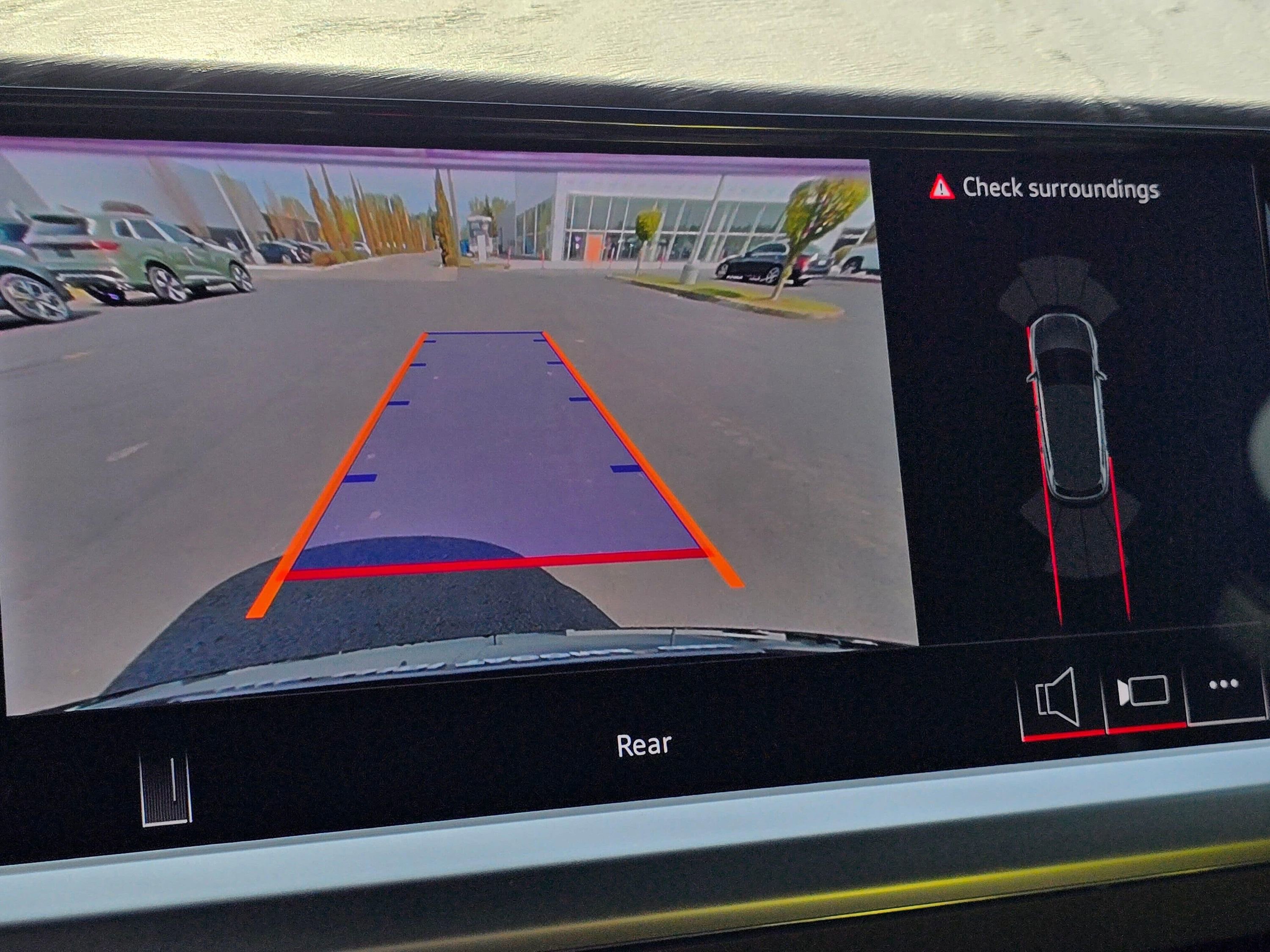 Used 2025 Audi Q4 e-tron Premium w/ Convenience Package AWD/4WD image 44