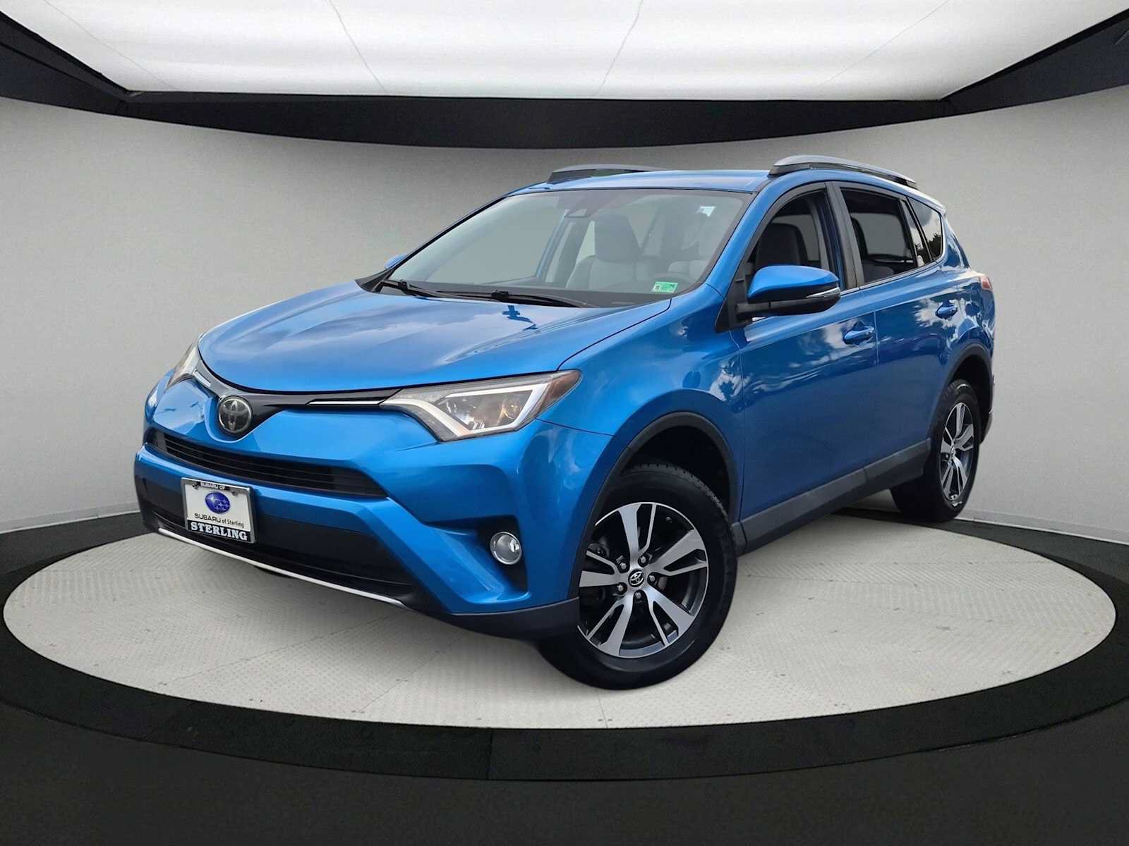 Used 2018 Toyota RAV4 XLE w/ Plus Extra Value Package FWD image 1