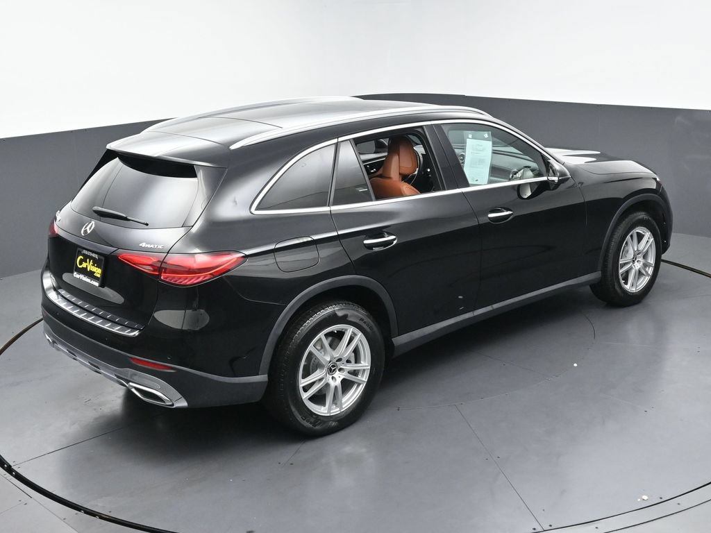 Used 2023 Mercedes-Benz GLC 300 4MATIC w/ Exclusive Trim Package image 38